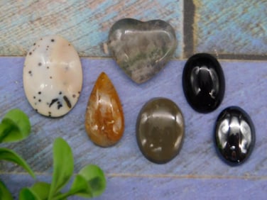 MIXED LOT ROCK STONE LAPIDARY SPECIMEN