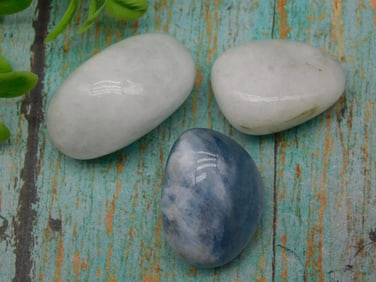 ROCK STONE LAPIDARY SPECIMEN