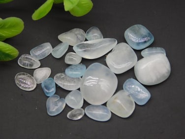 AQUAMARINE ROCK STONE LAPIDARY SPECIMEN