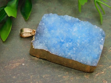 DRUZY QUARTZ PENDANT ROCK STONE LAPIDARY SPECIMEN