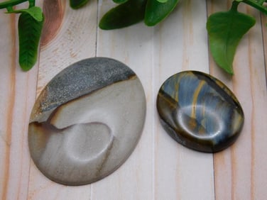 CABOCHONS ROCK STONE LAPIDARY SPECIMEN