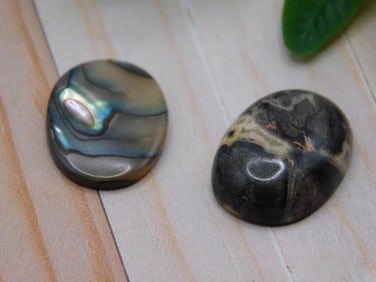CABOCHONS ROCK STONE LAPIDARY SPECIMEN
