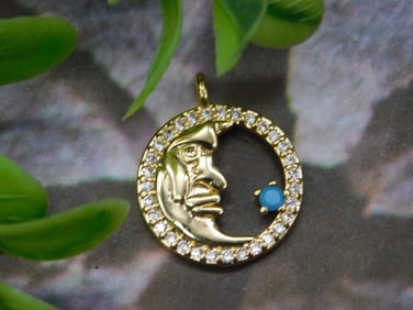 CRESCENT MOON PENDANT ROCK STONE LAPIDARY SPECIMEN