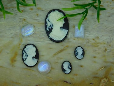 CAMEO AND RAINBOW MOONSTONE CABOCHONS ROCK STONE LAPIDARY SPECIMEN