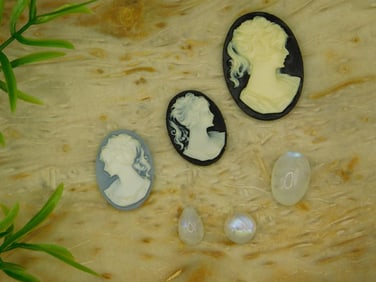 CAMEO AND RAINBOW MOONSTONE CABOCHONS ROCK STONE LAPIDARY SPECIMEN