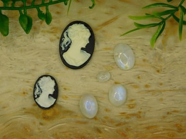 CAMEO AND RAINBOW MOONSTONE CABOCHONS ROCK STONE LAPIDARY SPECIMEN