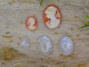 CAMEO AND RAINBOW MOONSTONE CABOCHONS ROCK STONE LAPIDARY SPECIMEN