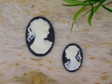 CAMEO CABOCHONS ROCK STONE LAPIDARY SPECIMEN
