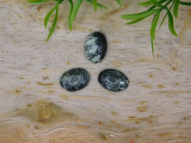 SERAPHINITE CABOCHONS ROCK STONE LAPIDARY SPECIMEN