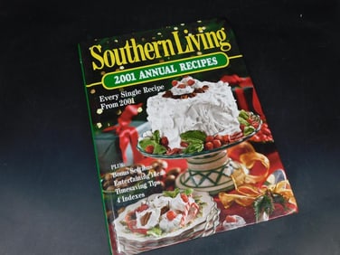 Southern Living 2001 Annual Recipes Cookbook with Holiday Recipes BOOK