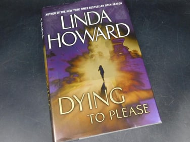 Dying to Please by Linda Howard, 2002 Hardcover Book