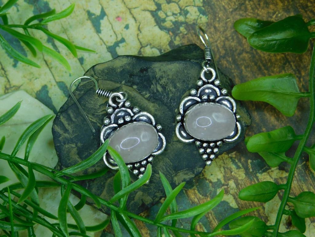 ROSE QUARTZ EARRINGS ROCK STONE LAPIDARY SPECIMEN: ROSE QUARTZ EARRINGS ROCK STONE LAPIDARY SPECIMEN
