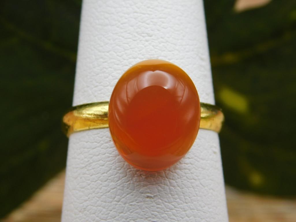 CARNELIAN RING ROCK STONE LAPIDARY SPECIMEN: CARNELIAN RING ROCK STONE LAPIDARY SPECIMEN