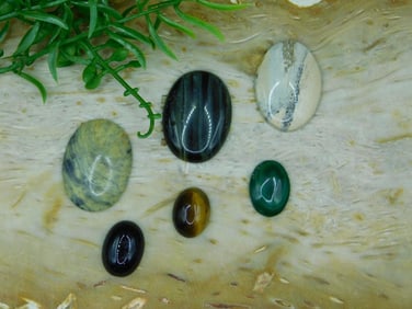 MIXED CABOCHON LOT ROCK STONE LAPIDARY SPECIMEN