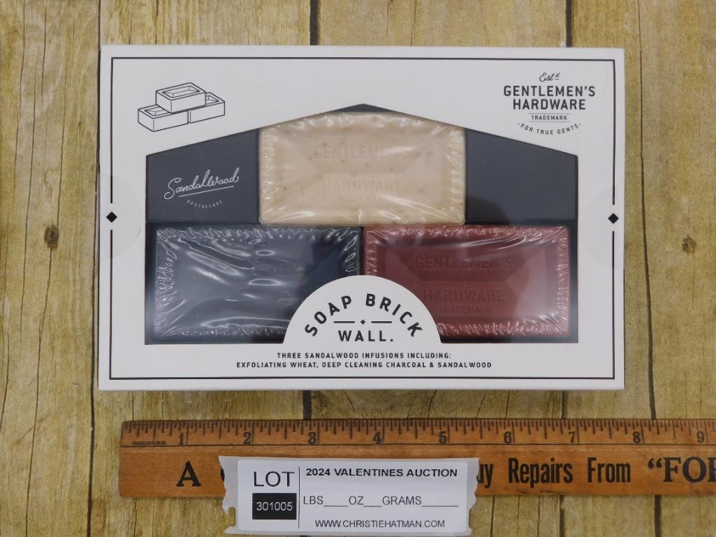 GENTLEMENS HARDWARE SOAP BRICK WALL SET - 2