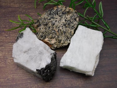 ROCK STONE LAPIDARY SPECIMEN
