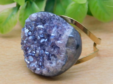 TITANIUM AMETHYST RING ROCK STONE LAPIDARY SPECIMEN