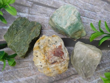 MIXED STONE LOT ROCK STONE LAPIDARY SPECIMEN