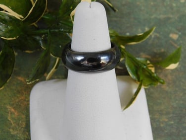 HEMATITE RING ROCK STONE LAPIDARY SPECIMEN
