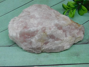ROSE QUARTZ ROCK STONE LAPIDARY SPECIMEN