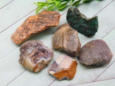 MIXED ROUGH ROCK ROCK STONE LAPIDARY SPECIMEN