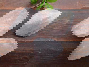 ROSE QUARTZ ROCK STONE LAPIDARY SPECIMEN