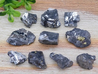 MIXED LOT ROCK STONE LAPIDARY SPECIMEN