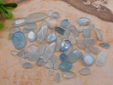 AQUAMARINE ROCK STONE LAPIDARY SPECIMEN