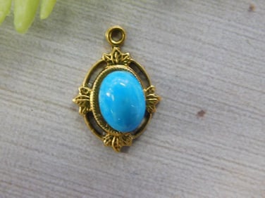 TURQUOISE STONE PENDANT ROCK STONE LAPIDARY SPECIMEN