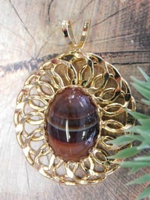 BANDED CARNELIAN PENDANT ROCK STONE LAPIDARY SPECIMEN