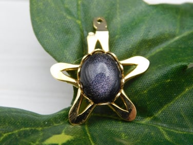 PURPLE GOLDSTONE STAR PENDANT ROCK STONE LAPIDARY SPECIMEN