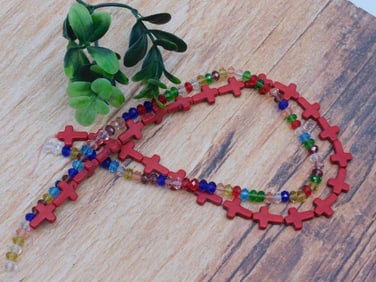 MIXED BEAD LOT