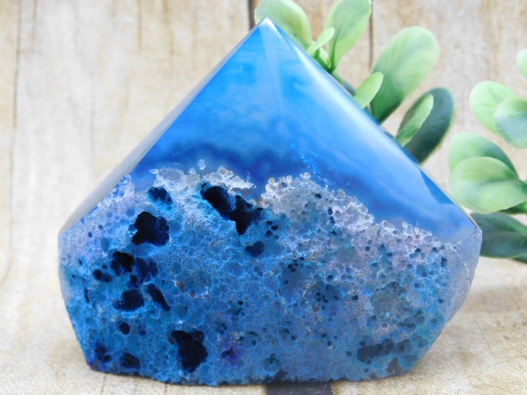 AGATE POINT ROCK STONE LAPIDARY SPECIMEN: AGATE POINT ROCK STONE LAPIDARY SPECIMEN