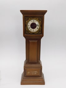 Vintage WITTNAUER FRENCH Wooden Mantel Clock with Roman Numerals