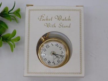 Gold-Tone Pocket Watch With Stand in Original Box WATCHMAKER WATCHMAKING TOOLS
