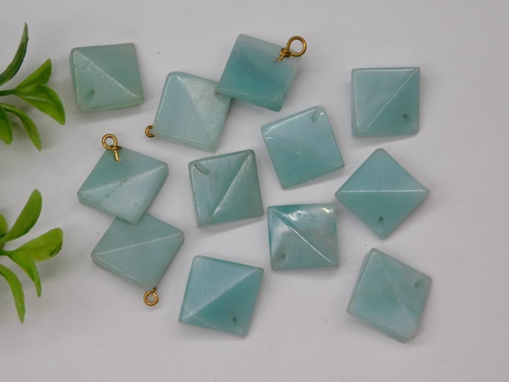 AMAZONITE BEADS ROCK STONE LAPIDARY SPECIMEN: AMAZONITE BEADS ROCK STONE LAPIDARY SPECIMEN