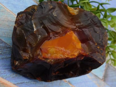 Agate Rock Specimen with Unique Colors ROCK STONE LAPIDARY SPECIMEN