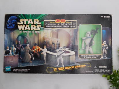 Star Wars Mos Eisley Cantina Diorama Set: Star Wars 3D Diorama 'Cantina At Mos Eisley' set from 'The Power of the Force' collection. | Includes a 25-inch wide display diorama with Sandtrooper and Patrol Droid figures. | Original packaging fea