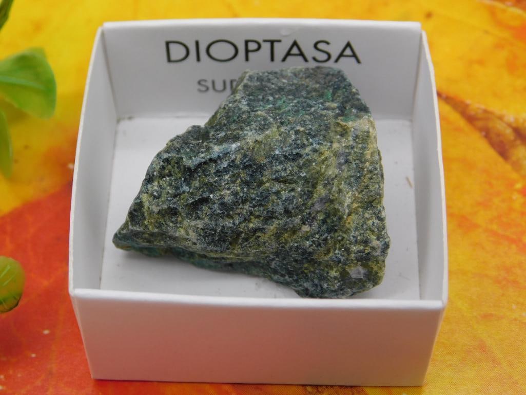 Dioptase Mineral Specimen from South Africa ROCK STONE LAPIDARY SPECIMEN: Dioptase Mineral Specimen from South Africa ROCK STONE LAPIDARY SPECIMEN