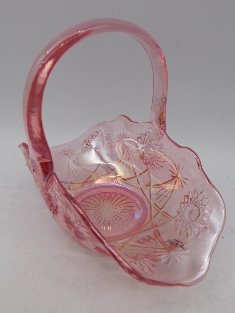 L.E. Smith Pink Slung Glass Basket: L.E. Smith Pink Slung Glass Basket
