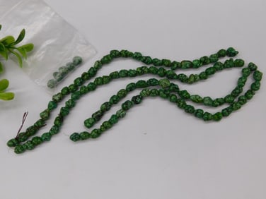 STONE BEADS ROCK STONE LAPIDARY SPECIMEN