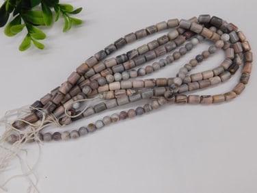 STONE BEADS ROCK STONE LAPIDARY SPECIMEN