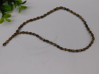STONE BEADS ROCK STONE LAPIDARY SPECIMEN