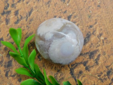 HATMANS FLOWER PETAL AGATE ROCK STONE LAPIDARY SPECIMEN