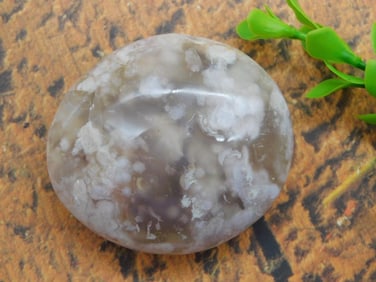 HATMANS FLOWER PETAL AGATE ROCK STONE LAPIDARY SPECIMEN