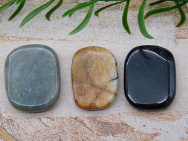 MIXED LOT ROCK STONE LAPIDARY SPECIMEN