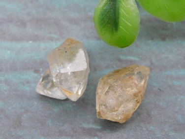 HERKIMER DIAMONDS ROCK STONE LAPIDARY SPECIMEN