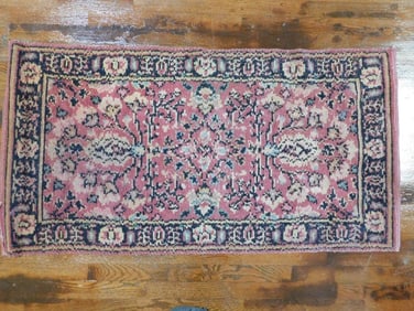 BURGUNDY ORIENTAL RUG VINTAGE ANTIQUE