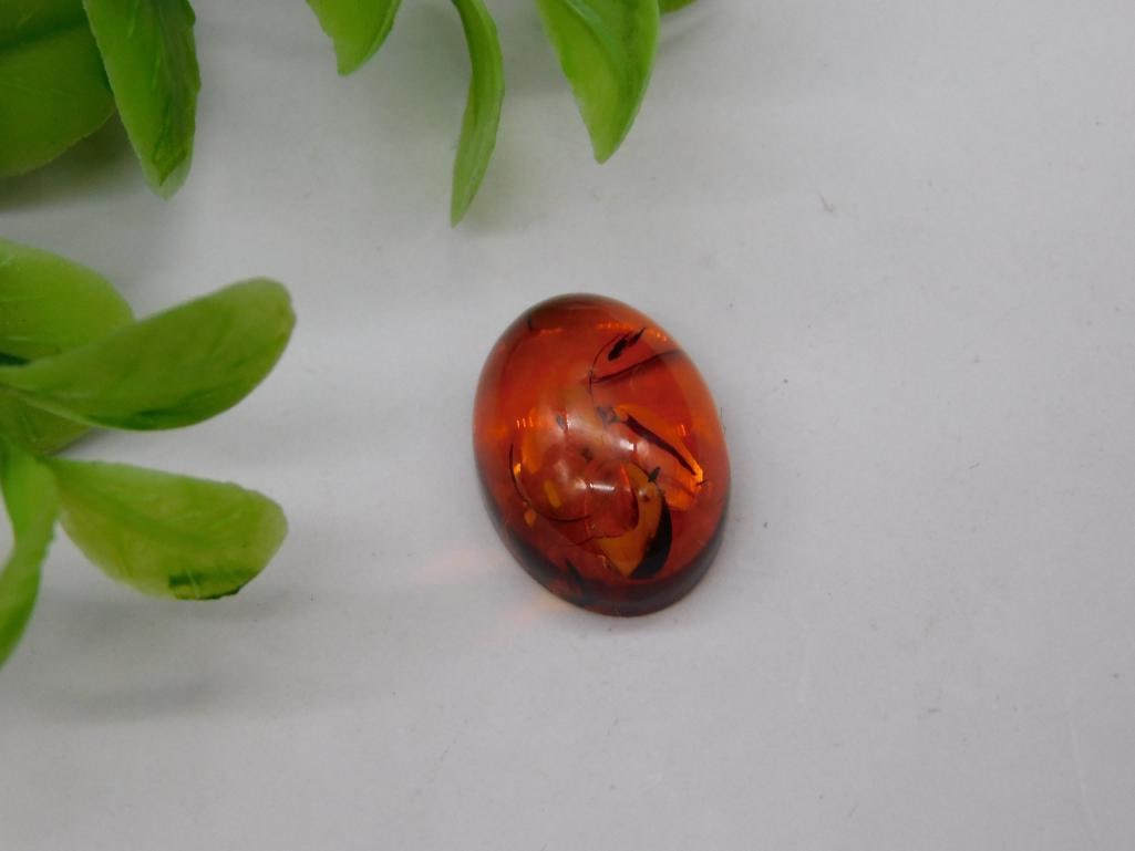 AMBER CABOCHON ROCK STONE LAPIDARY SPECIMEN: AMBER CABOCHON ROCK STONE LAPIDARY SPECIMEN