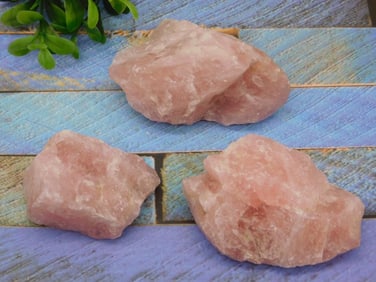 ROSE QUARTZ ROCK STONE LAPIDARY SPECIMEN